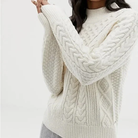 Abercrombie And Fitch - Soft Cream Mock Neck Cable Knit Sweater Size Small - Picture 1 of 10